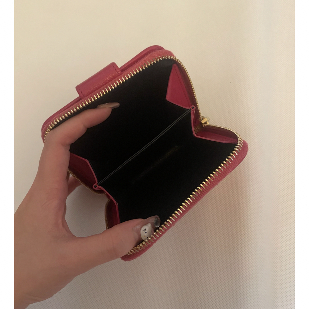 Yves Saint Laurent(イヴサンローラン)のみなりん様専用　美品イブサンローラン　二つ折財布　ピンク　 レディースのファッション小物(財布)の商品写真