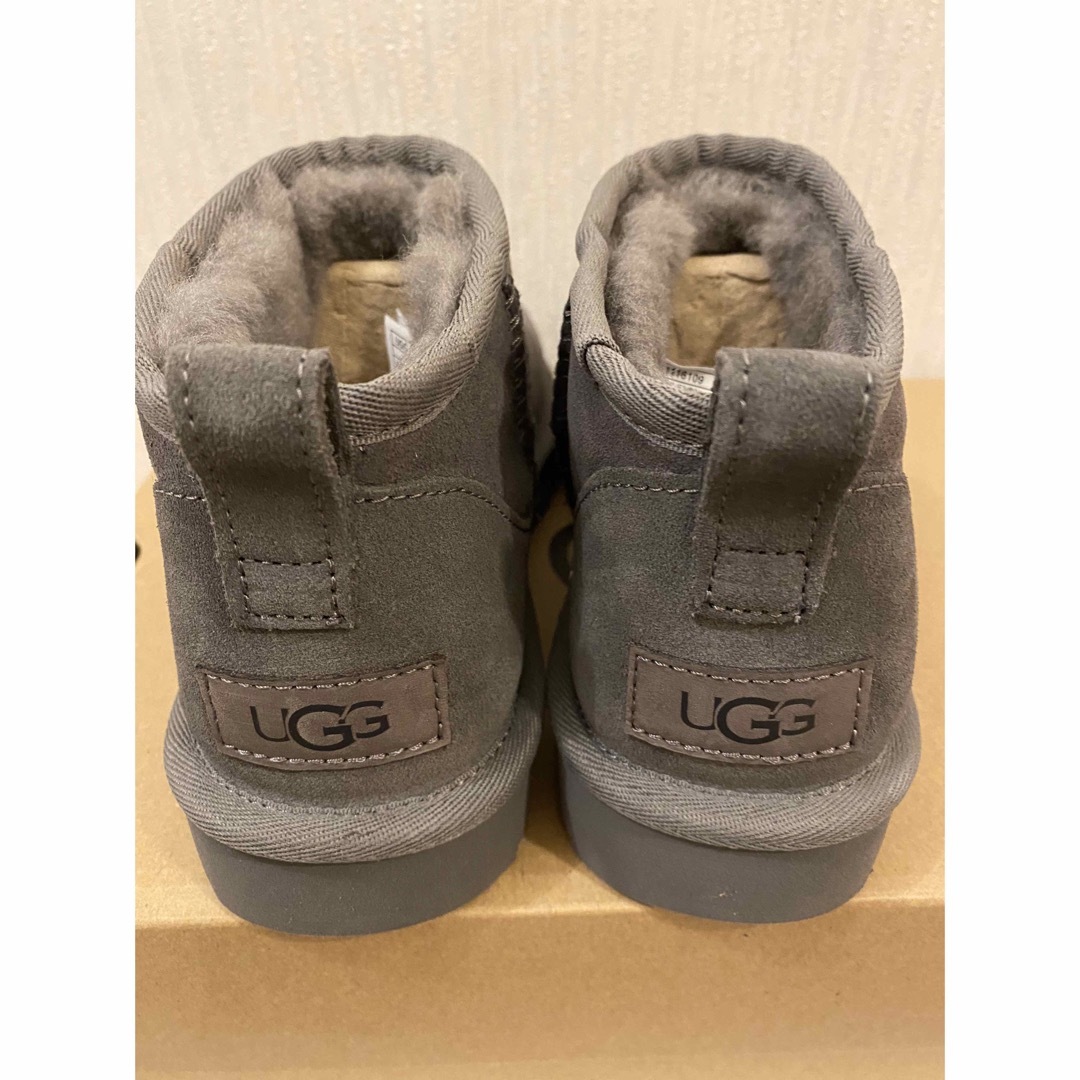 UGG - アグ UGG ムートン ブーツ クラシック ウルトラ ミニ シープ