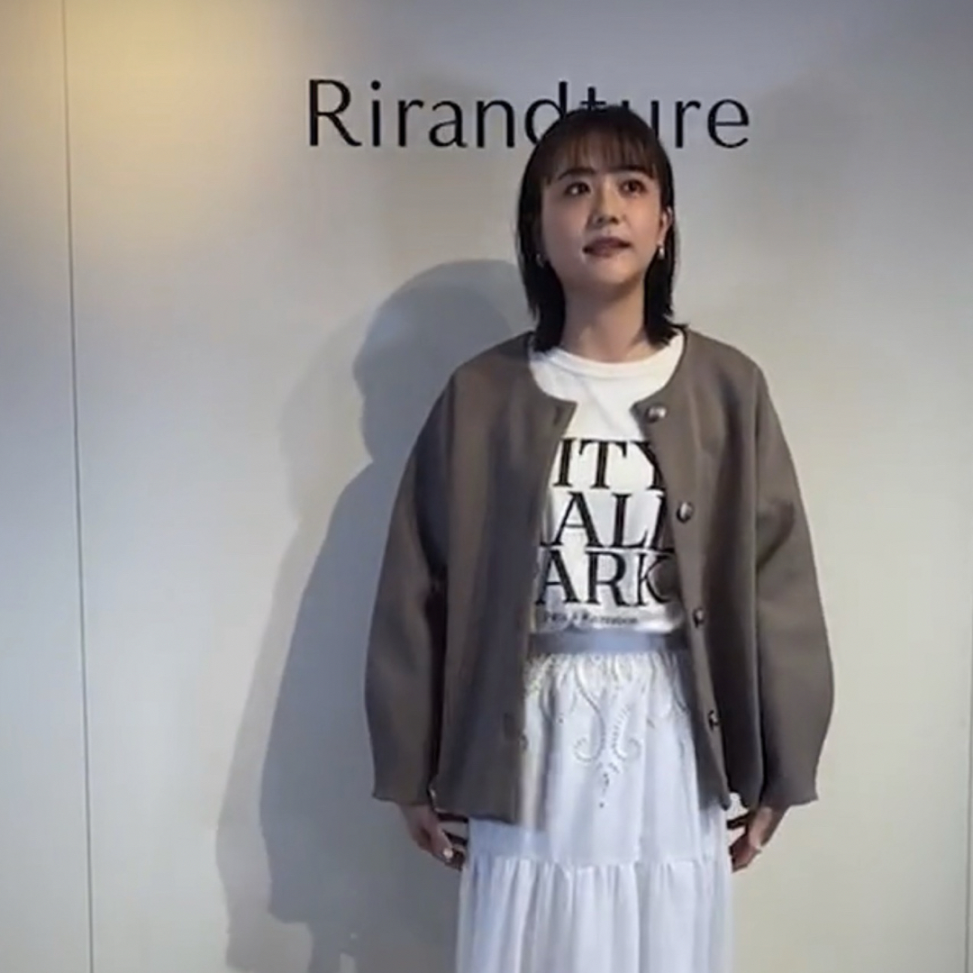 Rirandture(リランドチュール)のRirandture 《松井愛莉さんコラボ》コクーンカーディガン レディースのトップス(カーディガン)の商品写真