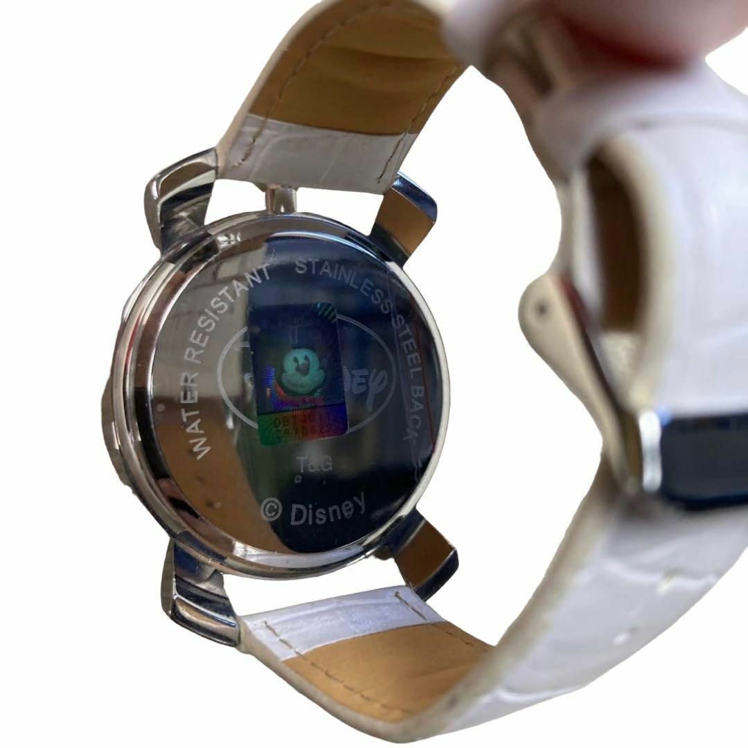 WATER RESISTANT disney ミッキー　ディズニー 腕時計 派手 メンズの時計(腕時計(アナログ))の商品写真