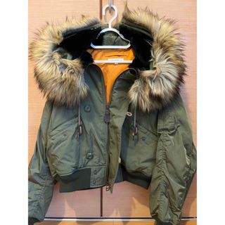 MOUSSY ミリタリージャケット　綿入り　カーキ×オレンジ