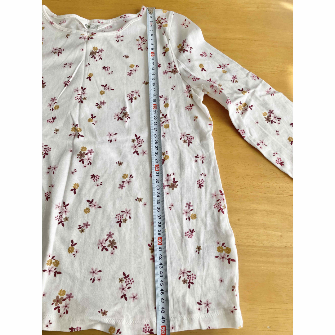 H&M(エイチアンドエム)のused  H&M  長袖Tシャツ2枚セット　小花柄 キッズ/ベビー/マタニティのキッズ服女の子用(90cm~)(Tシャツ/カットソー)の商品写真