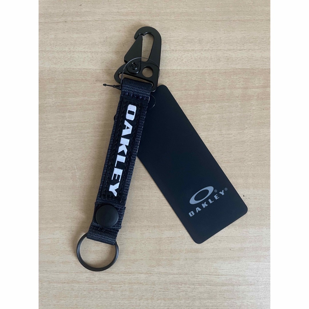 Oakley - レア オークリー キーホルダー ESSENTIAL KEY HOOK NB Oakley - レア オークリー キーホルダー ESSENTIAL KEY HOOK NB