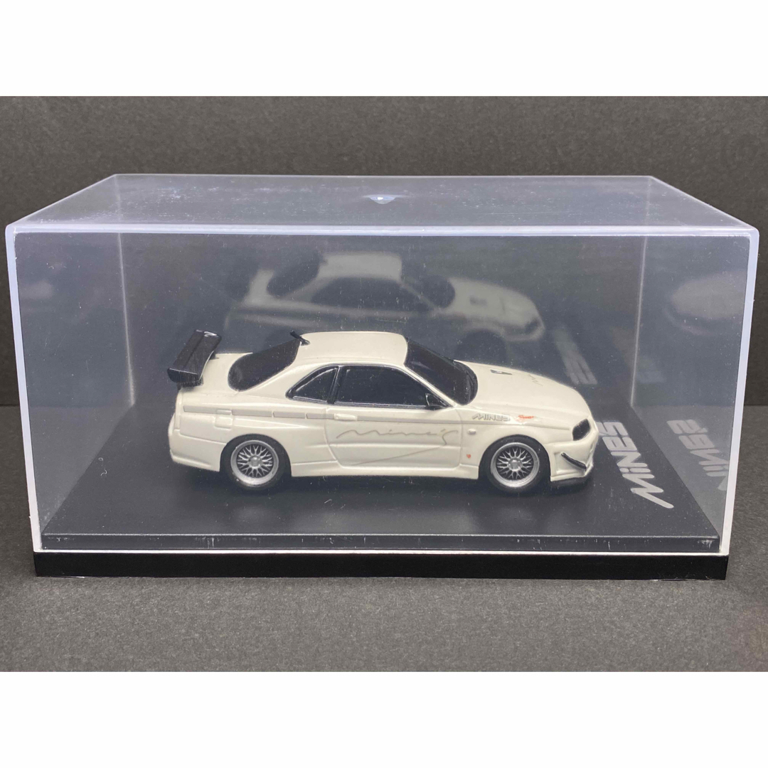 日産(ニッサン)の1/43 Qモデル 日産 スカイライン GT-R R34 マインズ ホワイト エンタメ/ホビーのおもちゃ/ぬいぐるみ(ミニカー)の商品写真