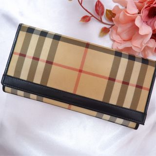 バーバリー(BURBERRY)の♡大人気♥︎ バーバリー 長財布 ノバチェック PVC レザー(財布)