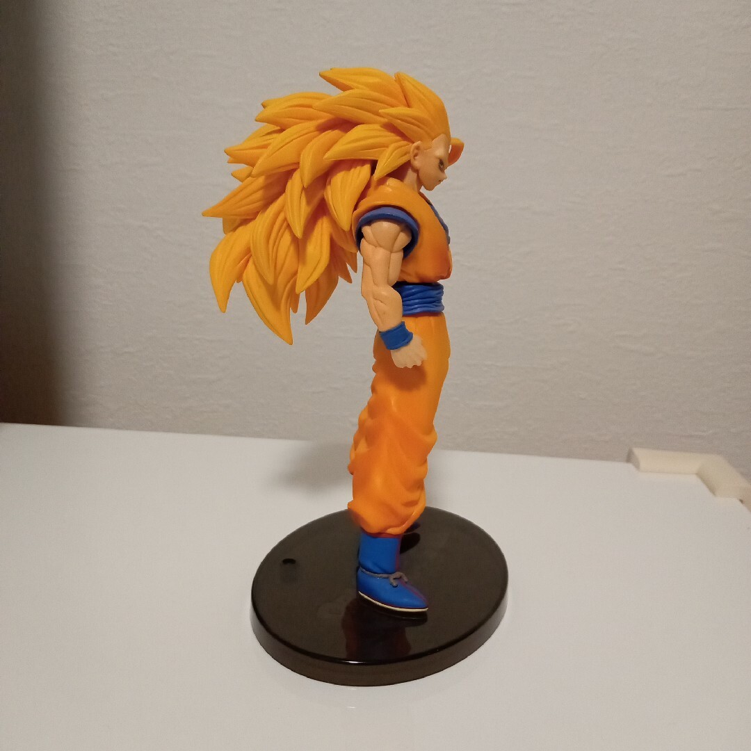 ドラゴンボールフィギュア　悟空　スーパーサイヤ人 エンタメ/ホビーのフィギュア(アニメ/ゲーム)の商品写真