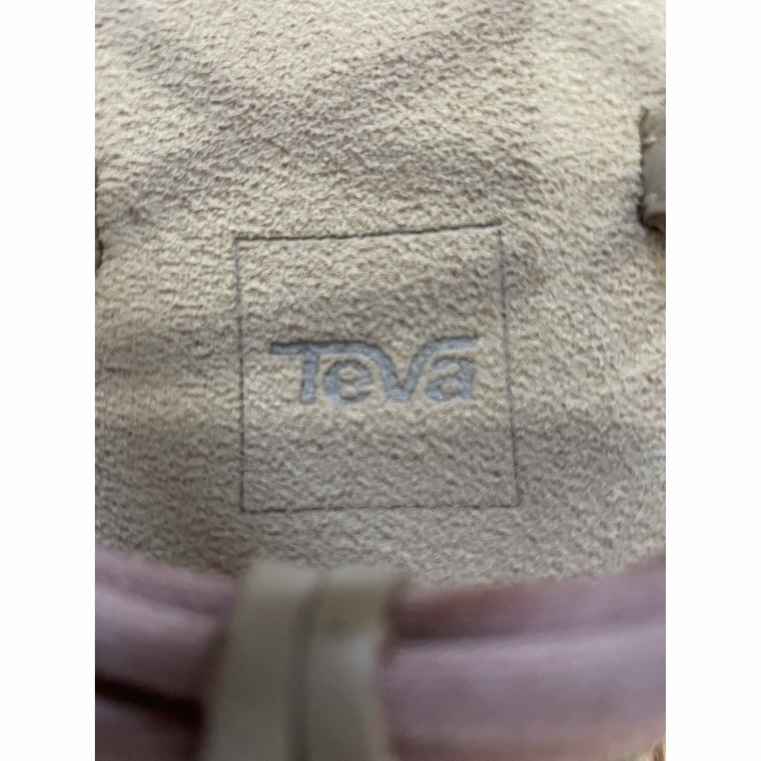 Teva(テバ)のテバ　Teva スポーツサンダル　ベージュ　ピンク レディースの靴/シューズ(サンダル)の商品写真