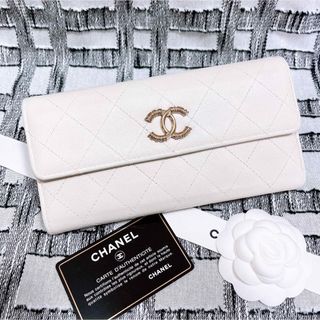 シャネル(CHANEL)のCHANEL  31番台　クルーズコレクションキャビアスキン　アイボリー　長財布(財布)