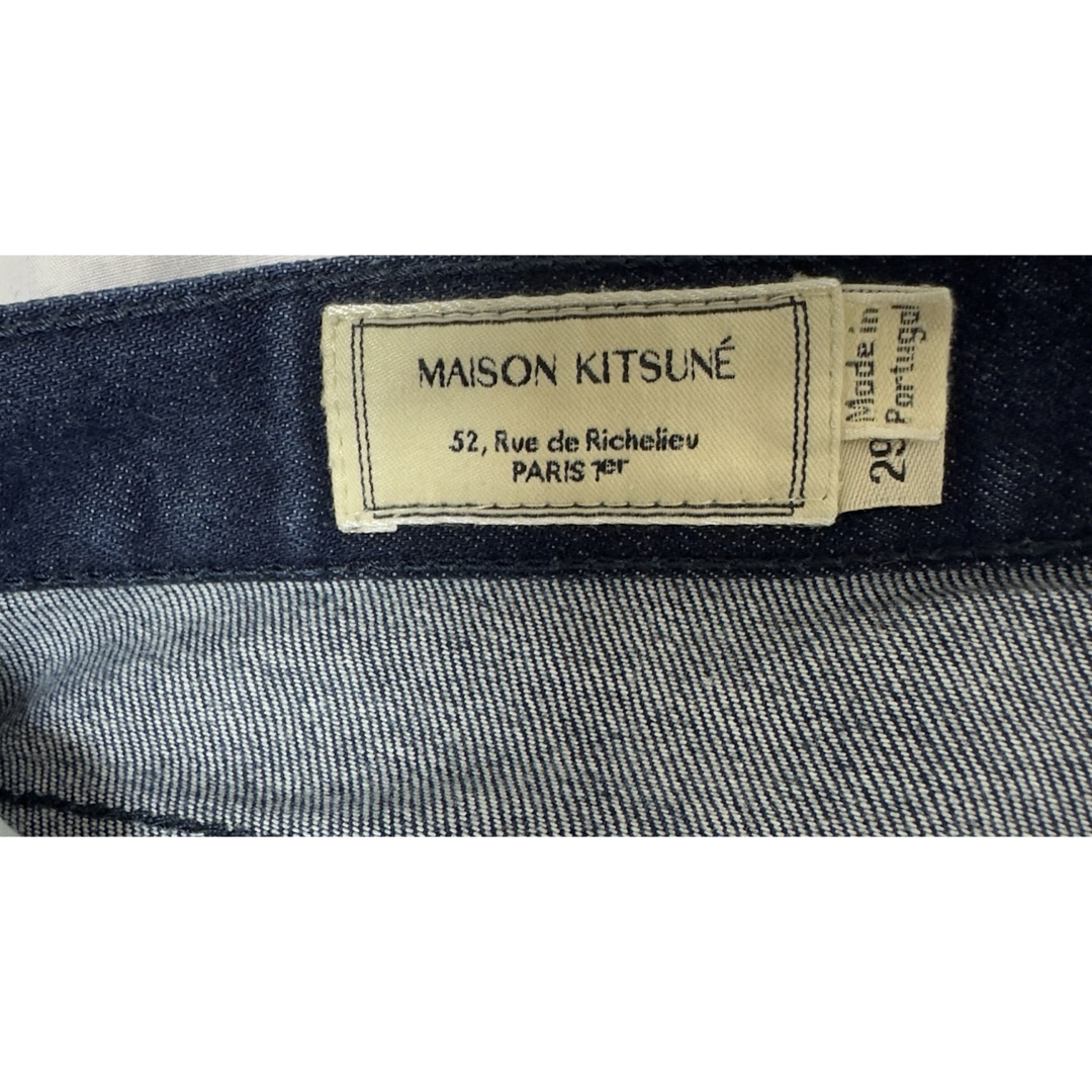 MAISON KITSUNE'(メゾンキツネ)の【セール価格】maison kitsune メゾンキツネ テーパードデニム　29 メンズのパンツ(デニム/ジーンズ)の商品写真