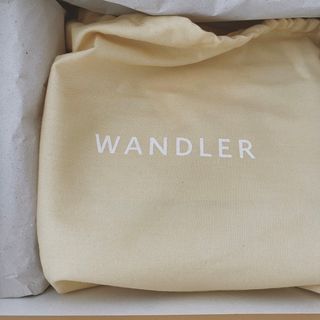 トゥモローランド(TOMORROWLAND)のWANDLER バッグ(ハンドバッグ)