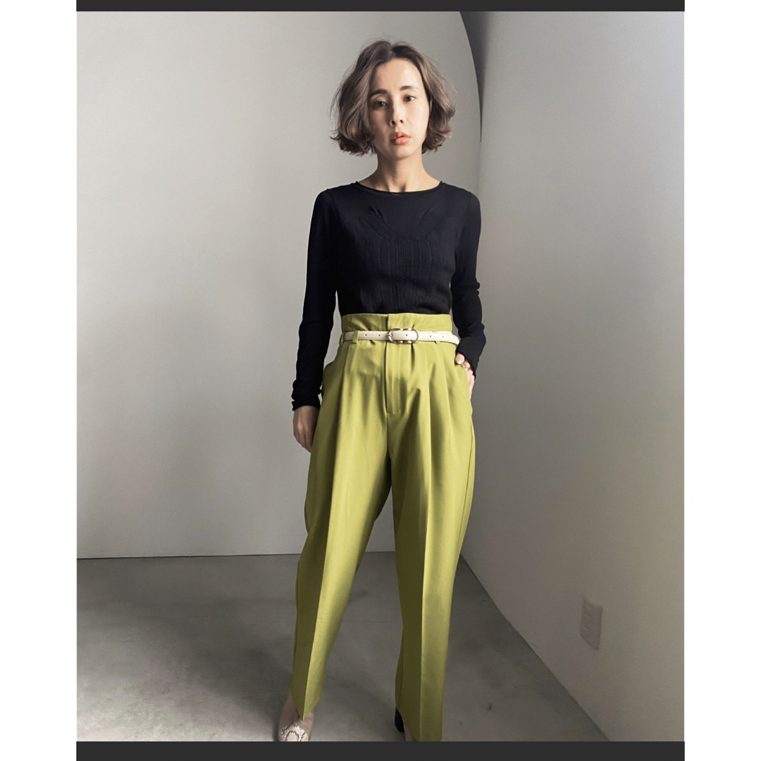 Ameri VINTAGE(アメリヴィンテージ)のAMERI SHAPELY HIGH WEST PANTS グリーン レディースのパンツ(カジュアルパンツ)の商品写真