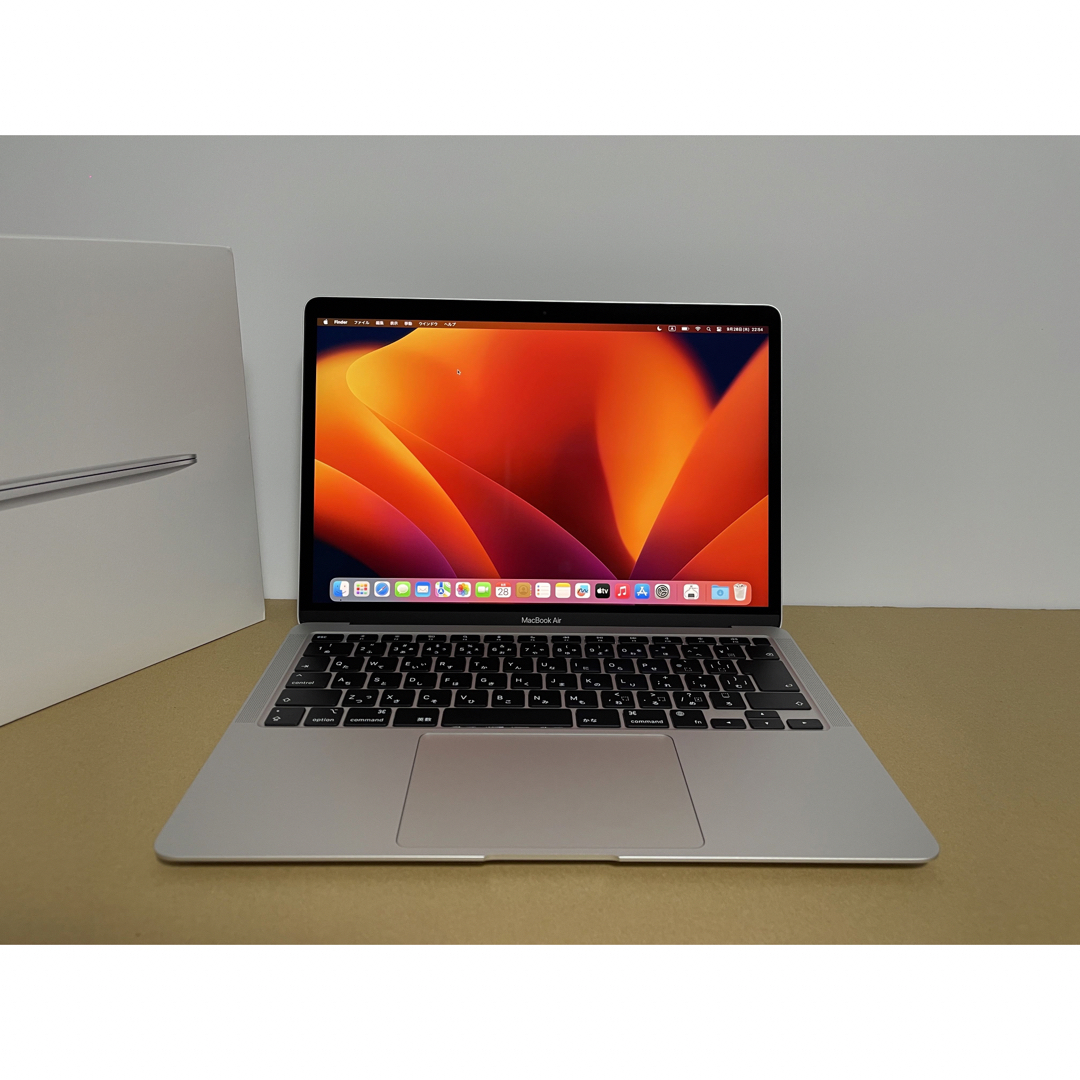 美品　Macbook Air M1 2020 8CPU 8GPU シルバー