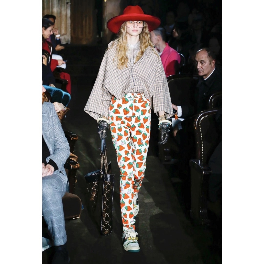 《ご成約》GUCCI ランウェイ 春夏コレクション いちごロゴパンツ