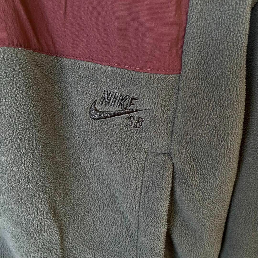 NIKE SB ナイキエスビー フリースパーカー ワンポイント刺繍 グレー