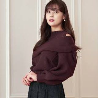 Her lip to Madeline 2Way Knit Pullover