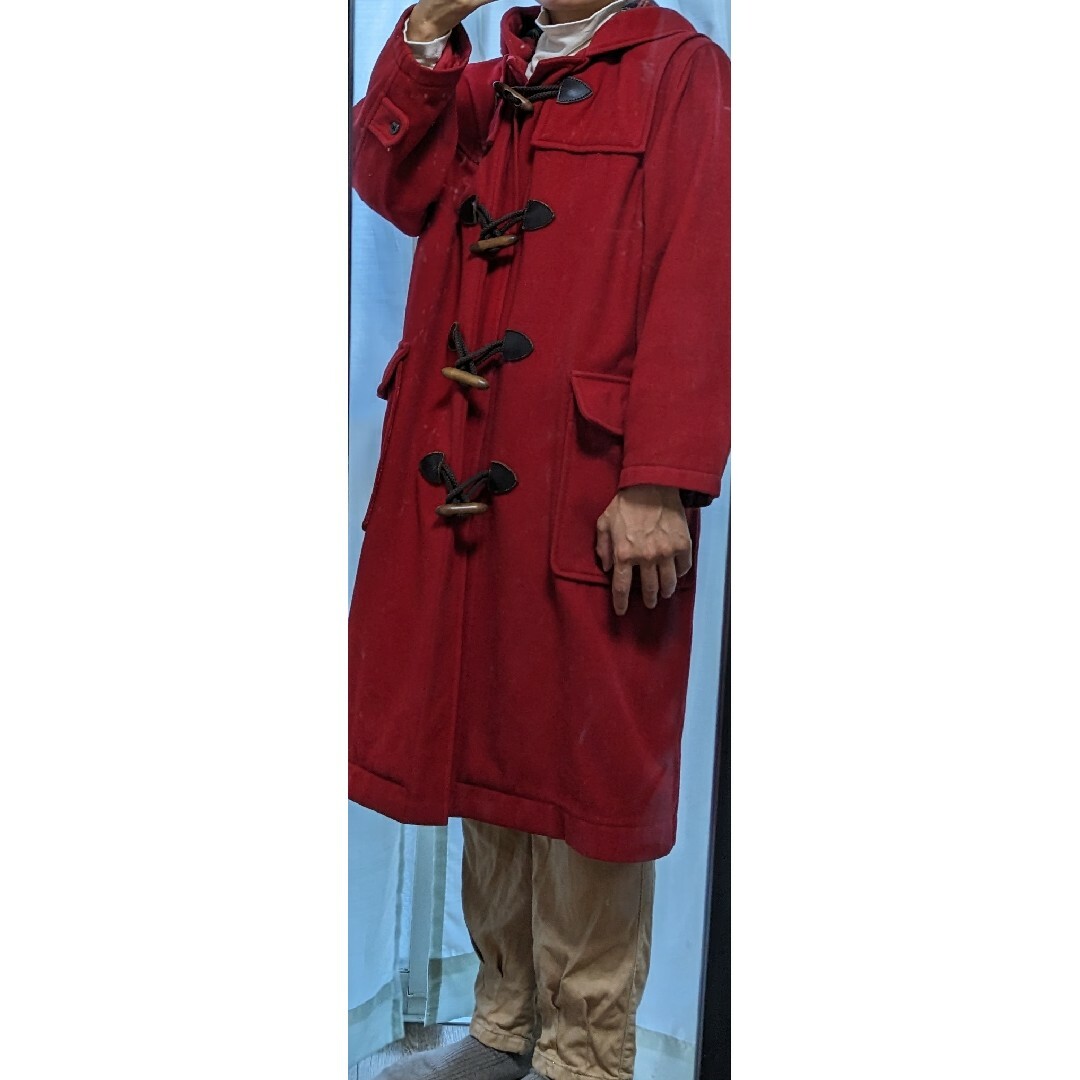 【新品未使用】モードフルーレ　赤色コート　クリスマスシーズンに