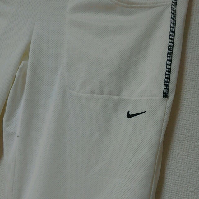 NIKE(ナイキ)の【2回使用のみ・美品】NIKE　トレーニングウェア　パンツ　ヨガパンツ スポーツ/アウトドアのトレーニング/エクササイズ(ヨガ)の商品写真