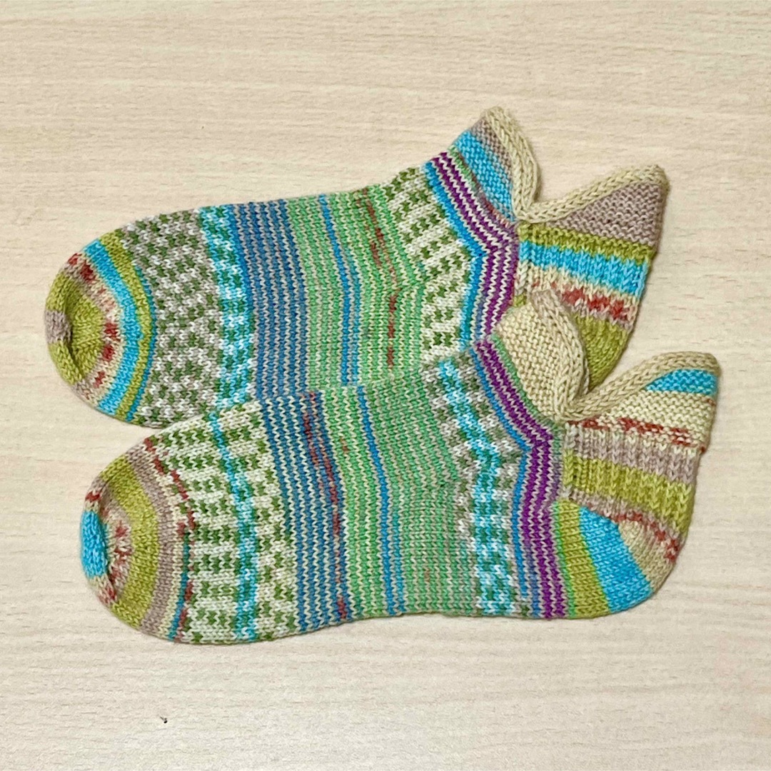オパール毛糸の手編み靴下　⑨ ハンドメイドのファッション小物(レッグウェア)の商品写真