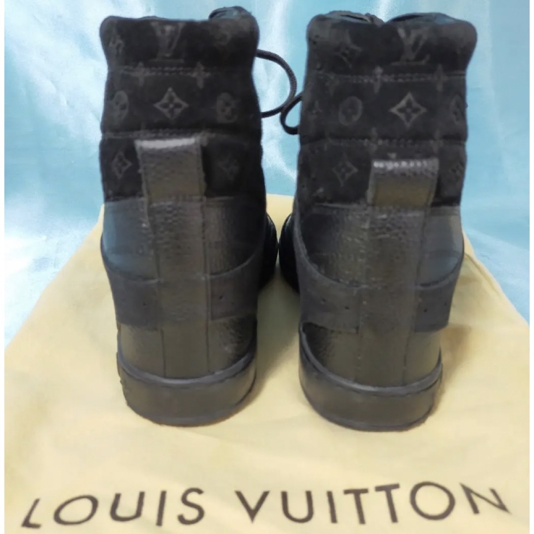 LOUIS VUITTON(ルイヴィトン)のルイヴィトン ハイカットインヒールスニーカー レディースの靴/シューズ(スニーカー)の商品写真