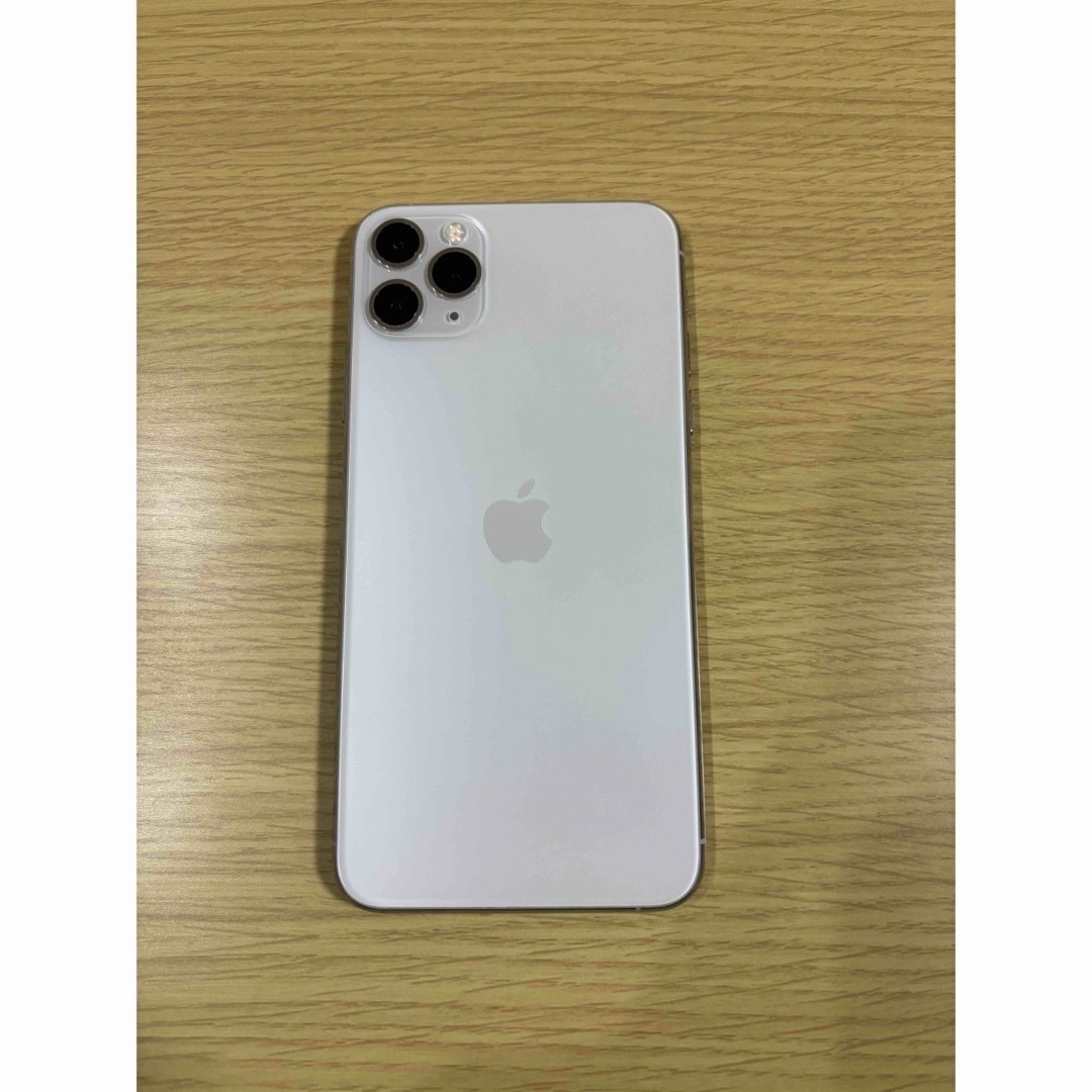 iPhone 11 Pro Max シルバー 256 GB docomo