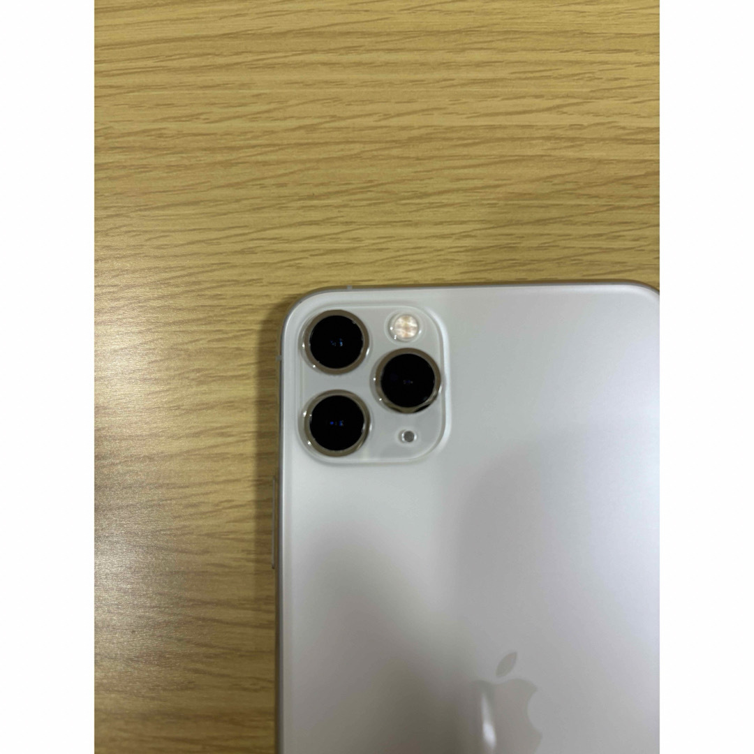 iPhone - iPhone 11 Pro Max シルバー 256 GB docomoの通販 by かっほ