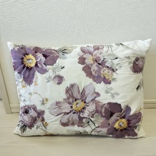 ローラアシュレイ(LAURA ASHLEY)の【白様専用】ローラアシュレイ　クッションカバー２枚(クッション)