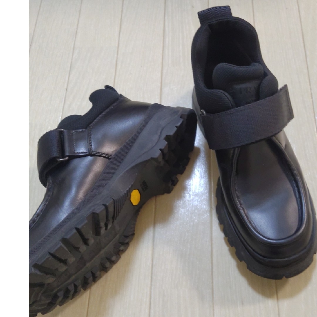 PRADA(プラダ)のPRADA VIBRAM　プラダ　ビブラム　ベルクロ　シューズ レディースの靴/シューズ(その他)の商品写真