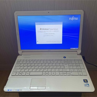 富士通　ノートパソコンLIFEBOOK AH42/C　FMV  Windows7
