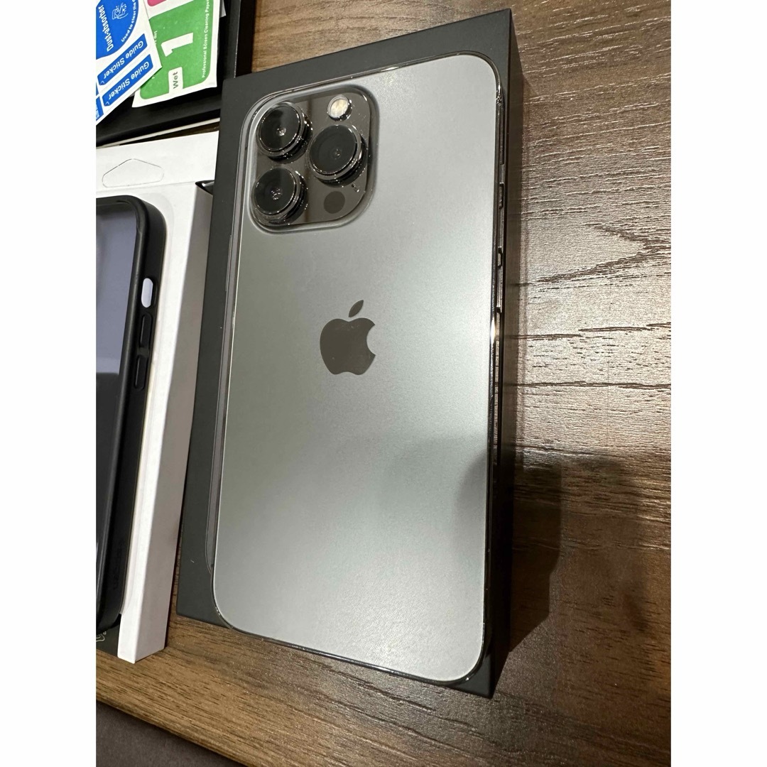 【美品】iPhone13 pro 256GB グラファイト　ケース　フィルム付き