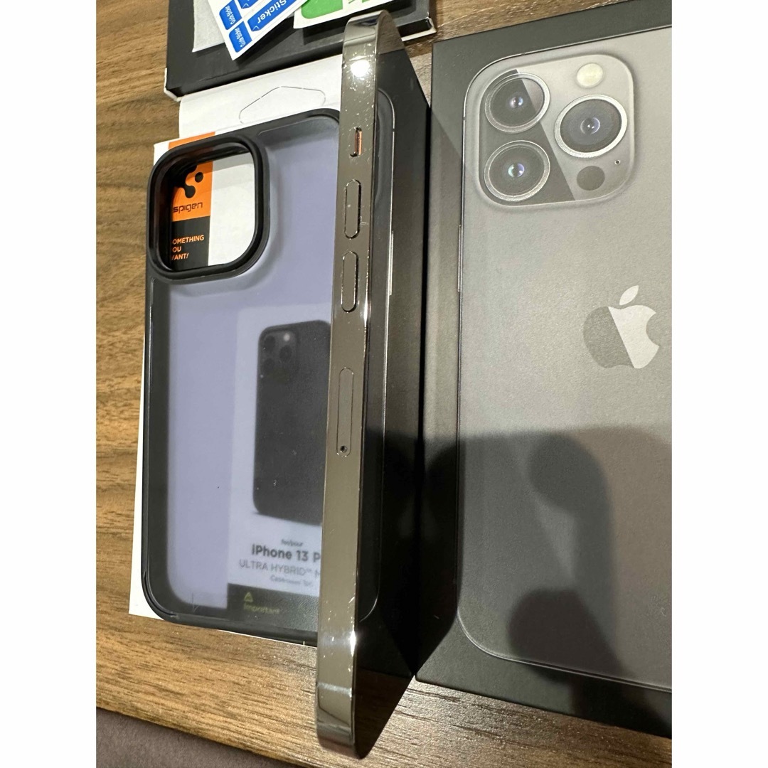 【美品】iPhone13 pro 256GB グラファイト　ケース　フィルム付き