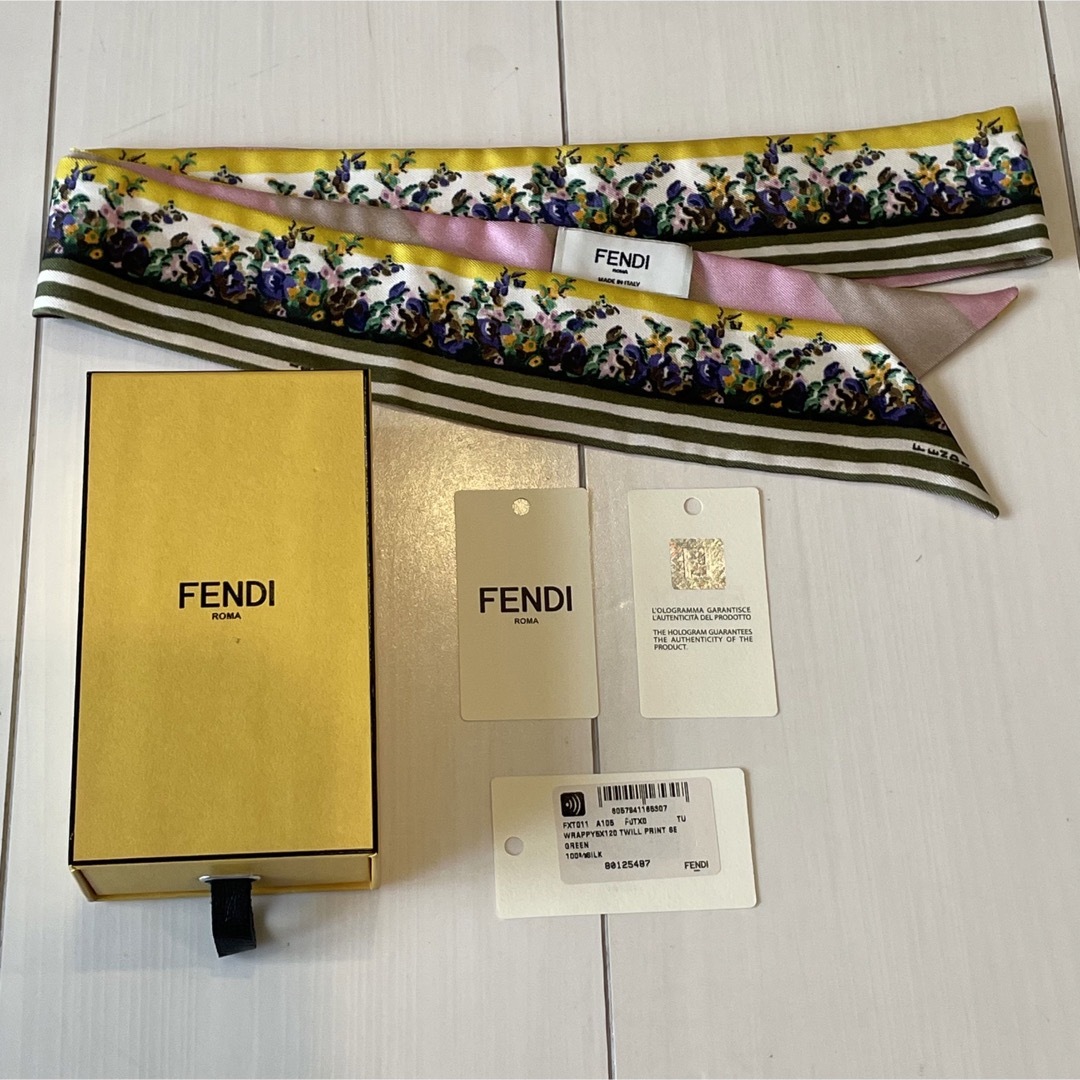 レディースFENDI  フェンディ  ラッピー