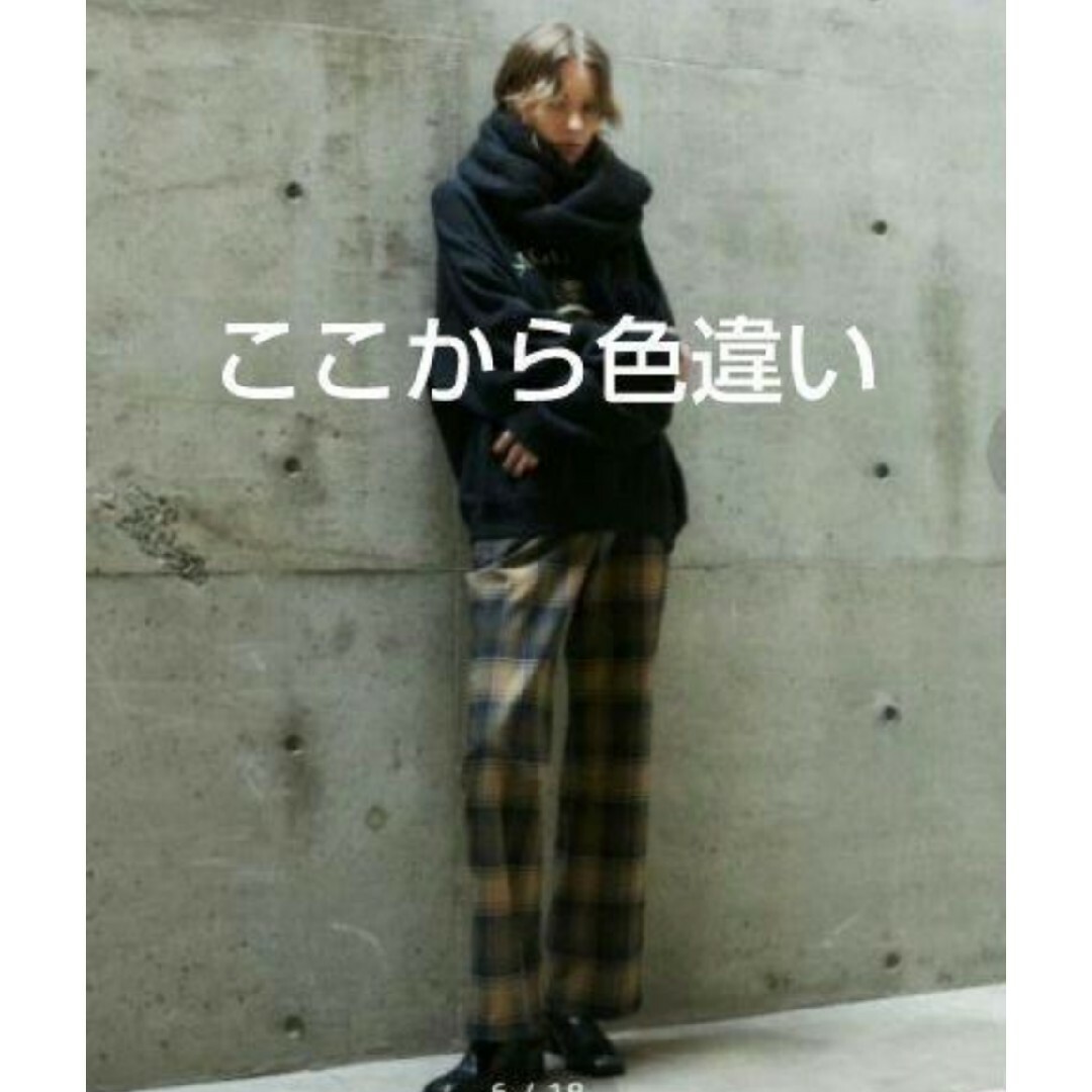 moussy(マウジー)のマウジ   タグ付き  TARTAN CHECK FLARE パンツ6 レディースのパンツ(カジュアルパンツ)の商品写真