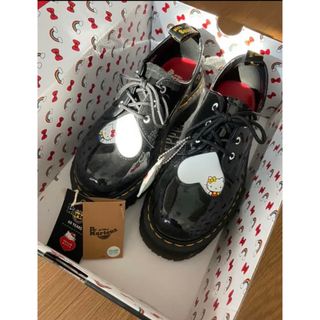 【Dr.Martens】ハローキティコラボ✨3ホール　箱付き