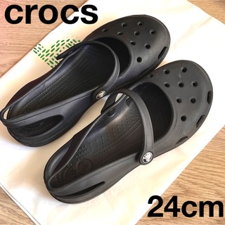 crocs - 【crocs】シャイナ ストラップサンダル フラットシューズの
