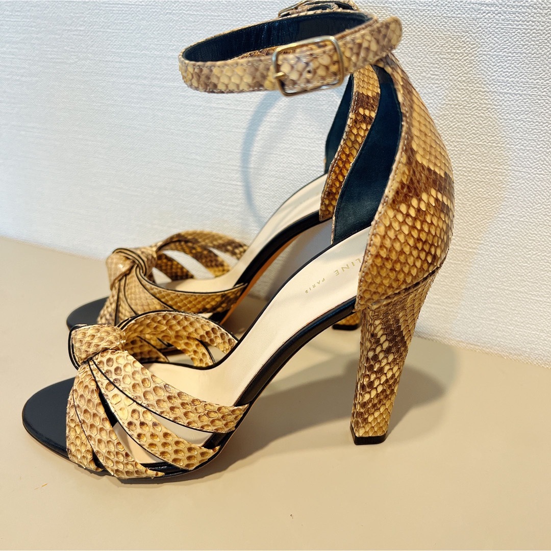 CELINE セリーヌ ストラップ付きハイヒール-
