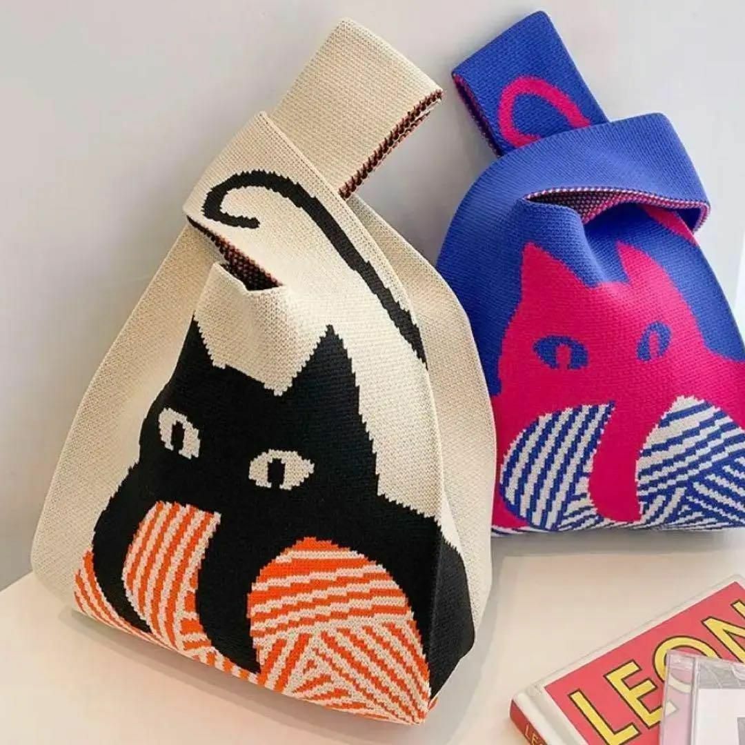 【週末セール！】トートバッグ　黒ネコ　ネコ　ミニバッグ　ニットバッグ　サブバッグ レディースのバッグ(トートバッグ)の商品写真