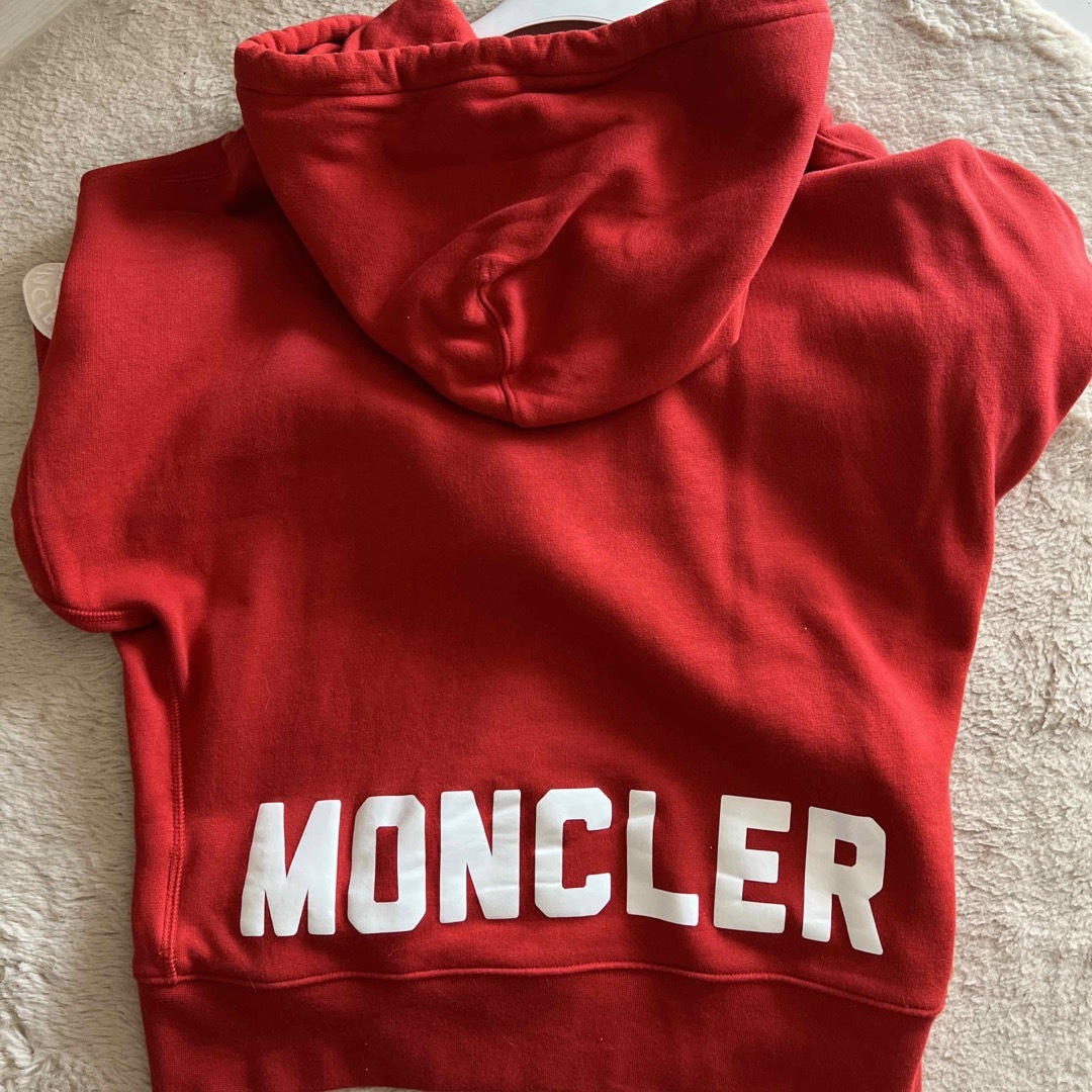 MONCLER(モンクレール)のモンクレールレディース レディースのジャケット/アウター(その他)の商品写真