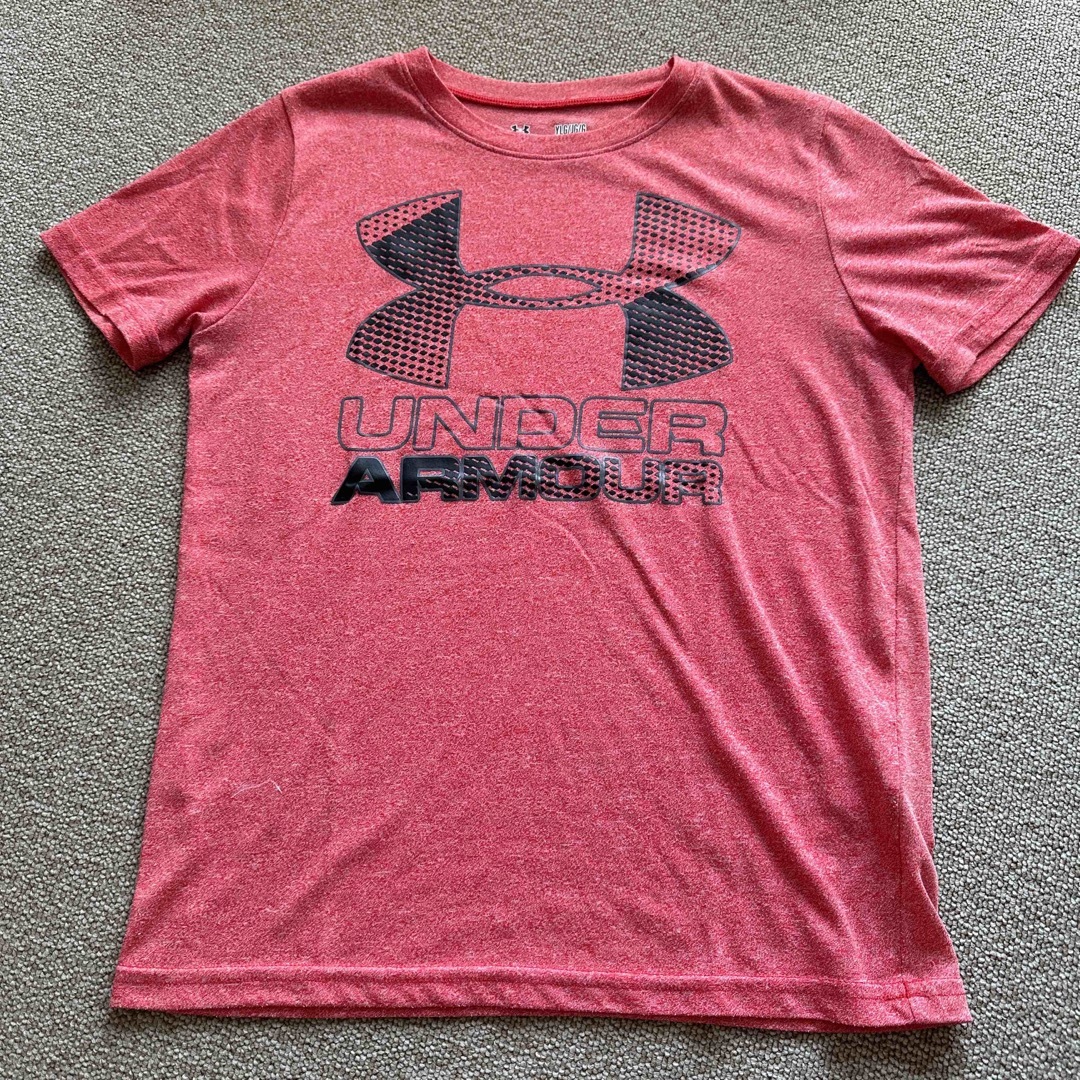 UNDER ARMOUR(アンダーアーマー)のアンダーアーマー　YLG キッズ/ベビー/マタニティのキッズ服男の子用(90cm~)(Tシャツ/カットソー)の商品写真