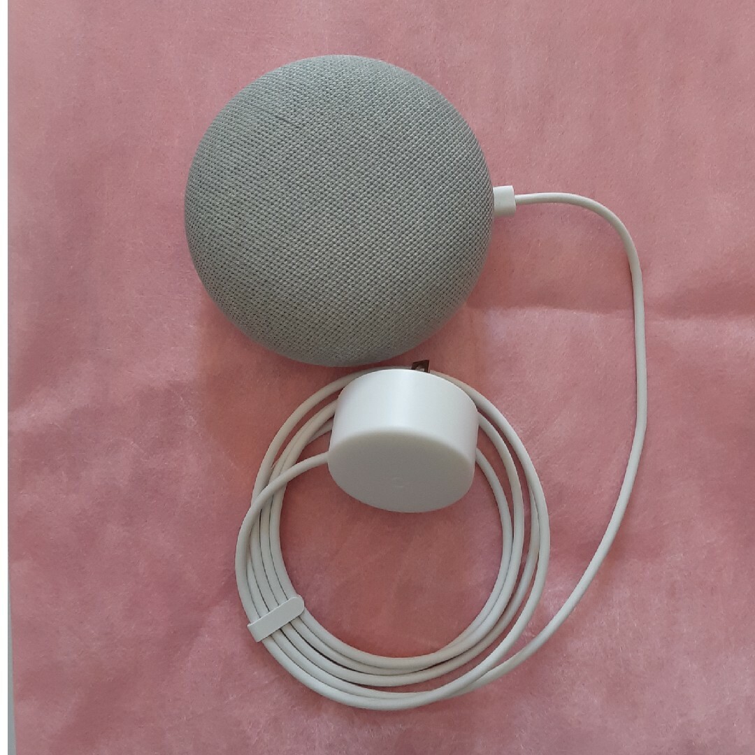 Google(グーグル)のGoogle Home　mini スマホ/家電/カメラのオーディオ機器(その他)の商品写真