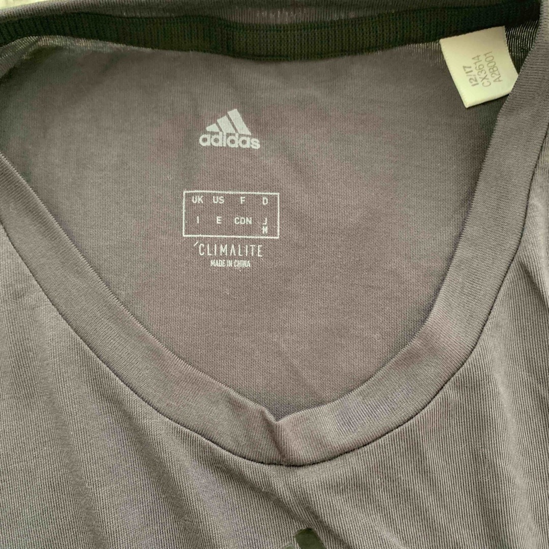 adidas(アディダス)のアディダス　Tシャツ カットソー  メンズのトップス(Tシャツ/カットソー(半袖/袖なし))の商品写真