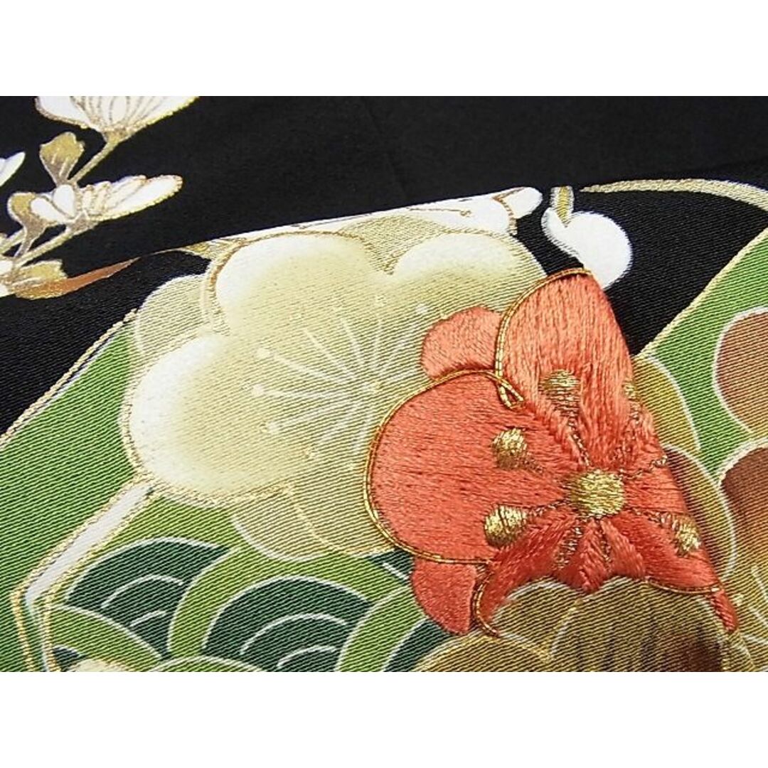 平和屋-こころ店■豪華黒留袖 駒刺繍 亀甲花文 金彩 着丈145.5cm 裄丈62cm 正絹 逸品 B-ph7152