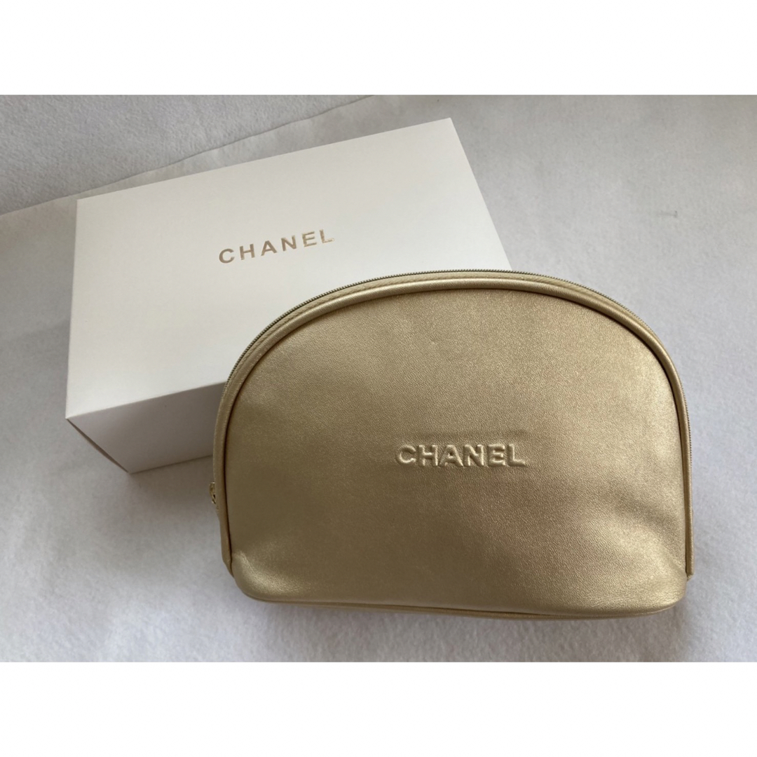 新品】CHANELシャネル ノベルティ ポーチ ブラック ゴールド - ポーチ