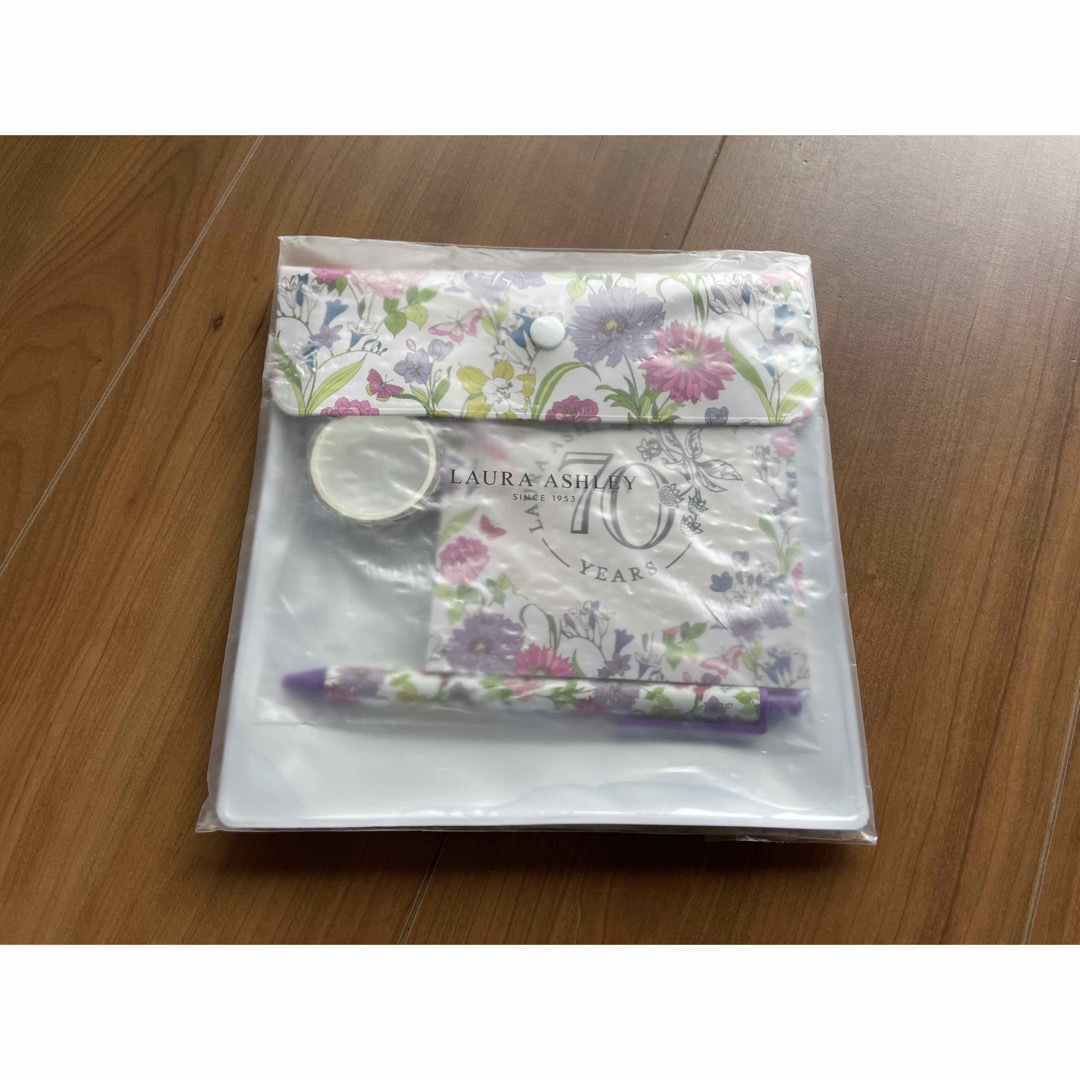LAURA ASHLEY(ローラアシュレイ)のローラアシュレイ 付録 ハンドメイドの文具/ステーショナリー(カード/レター/ラッピング)の商品写真