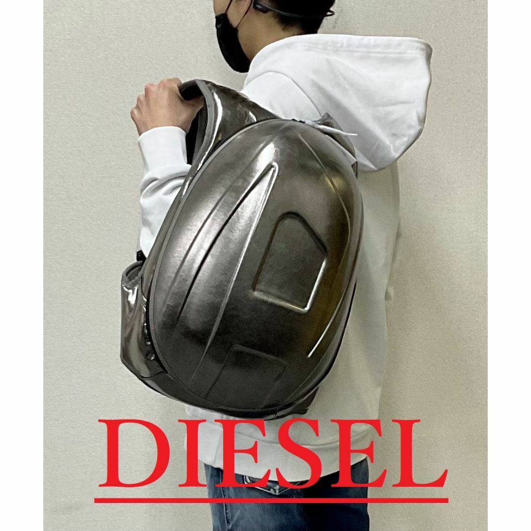 DIESEL ディーゼル　バックパック　グレーリュック　軽量　ホワイトロゴ