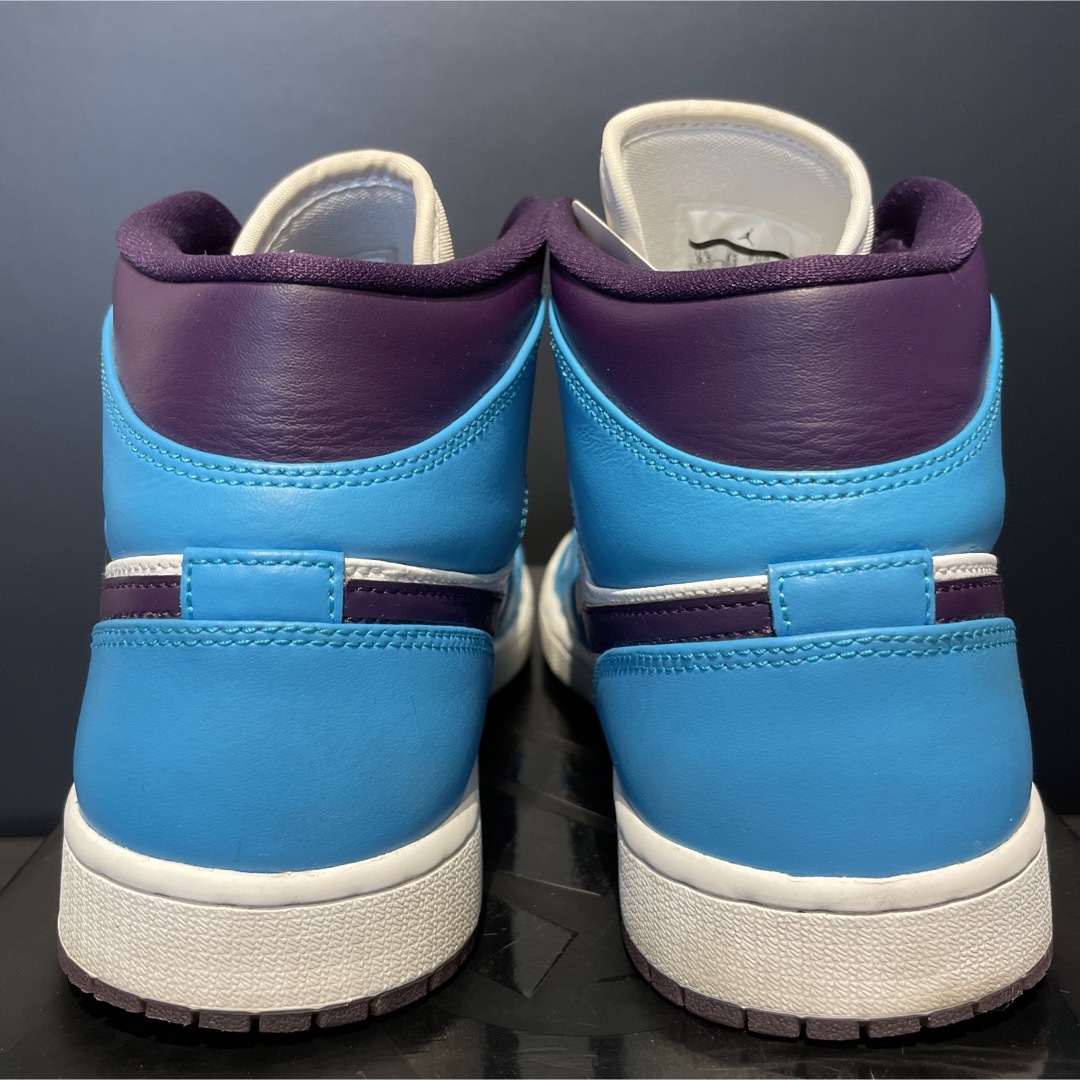 NIKE(ナイキ)のNIKE AIR JORDAN 1 MID HORNETS メンズの靴/シューズ(スニーカー)の商品写真