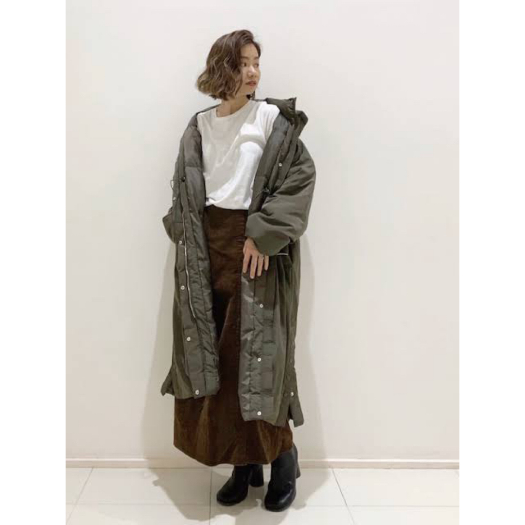 新品 スリットボリュームロングダウン