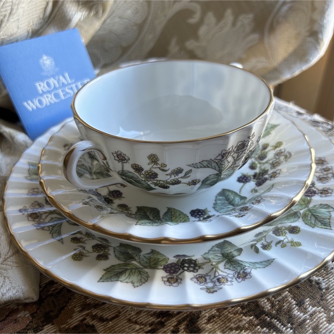 Royal Worcester(ロイヤルウースター)の英国製　royalworcester  【Lavinia】モーニングセット インテリア/住まい/日用品のキッチン/食器(食器)の商品写真