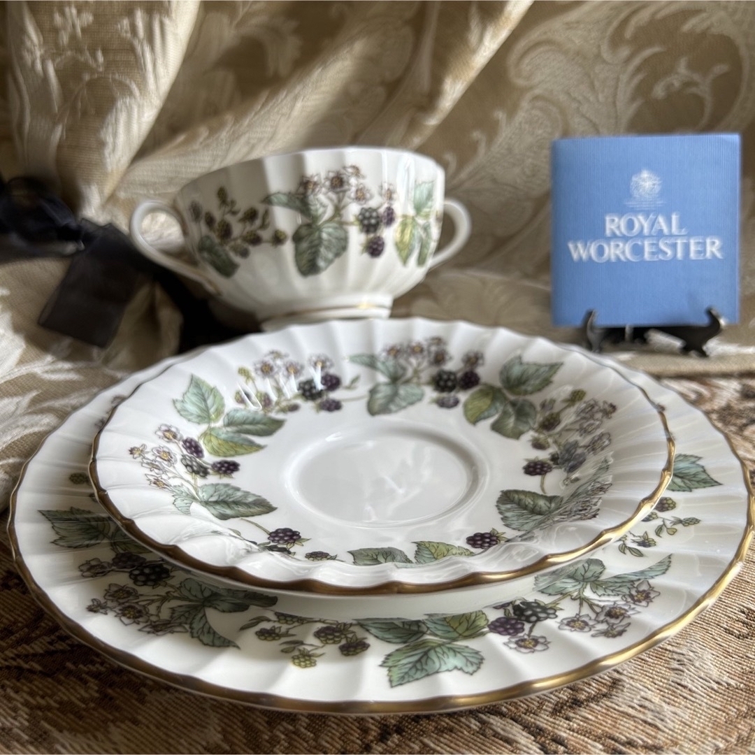 Royal Worcester(ロイヤルウースター)の英国製　royalworcester  【Lavinia】モーニングセット インテリア/住まい/日用品のキッチン/食器(食器)の商品写真