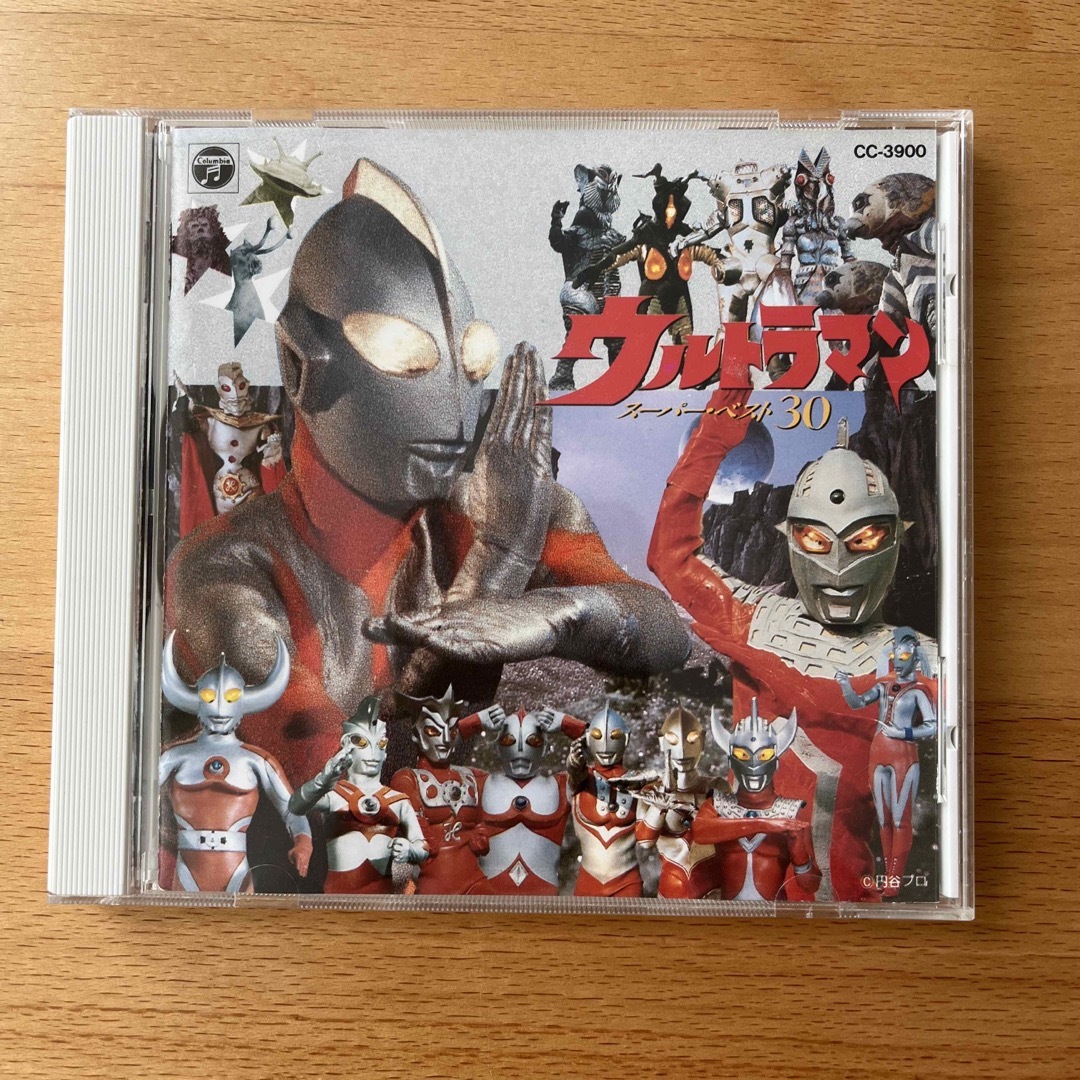 ☆ウルトラマン　スーパー・ベスト30☆CD エンタメ/ホビーのCD(キッズ/ファミリー)の商品写真