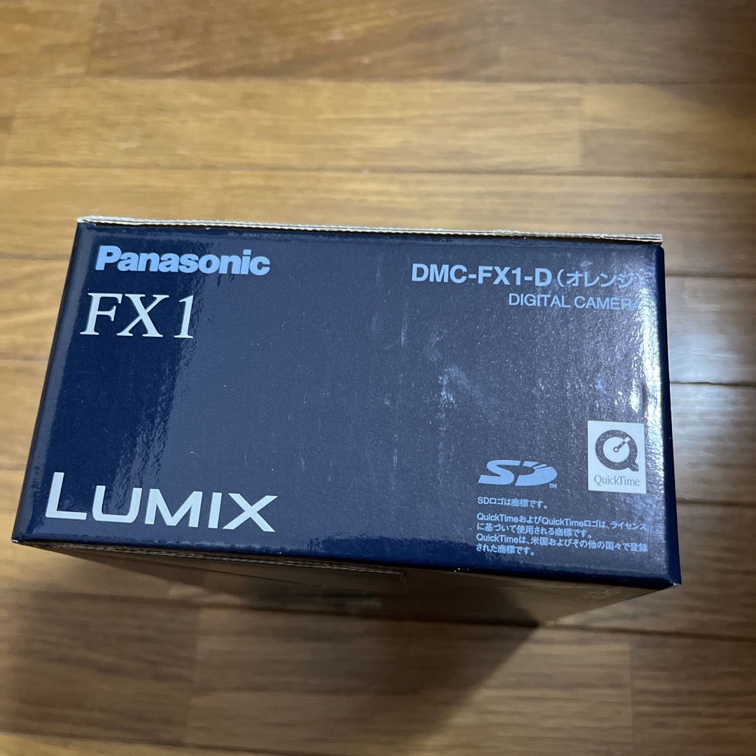 Panasonic(パナソニック)のPanasonic  デジタルカメラ　DMC-FX1-D スマホ/家電/カメラのカメラ(コンパクトデジタルカメラ)の商品写真